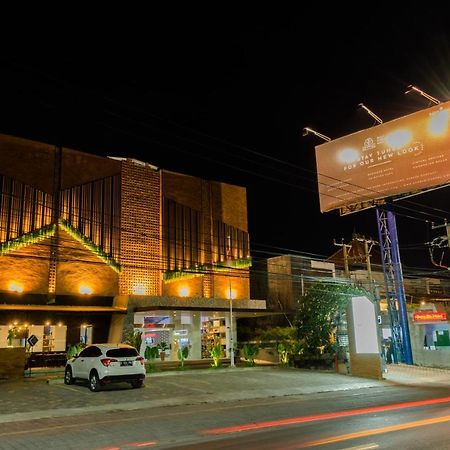 Berry Biz Hotel Sunset Road Seminyak Exteriér fotografie