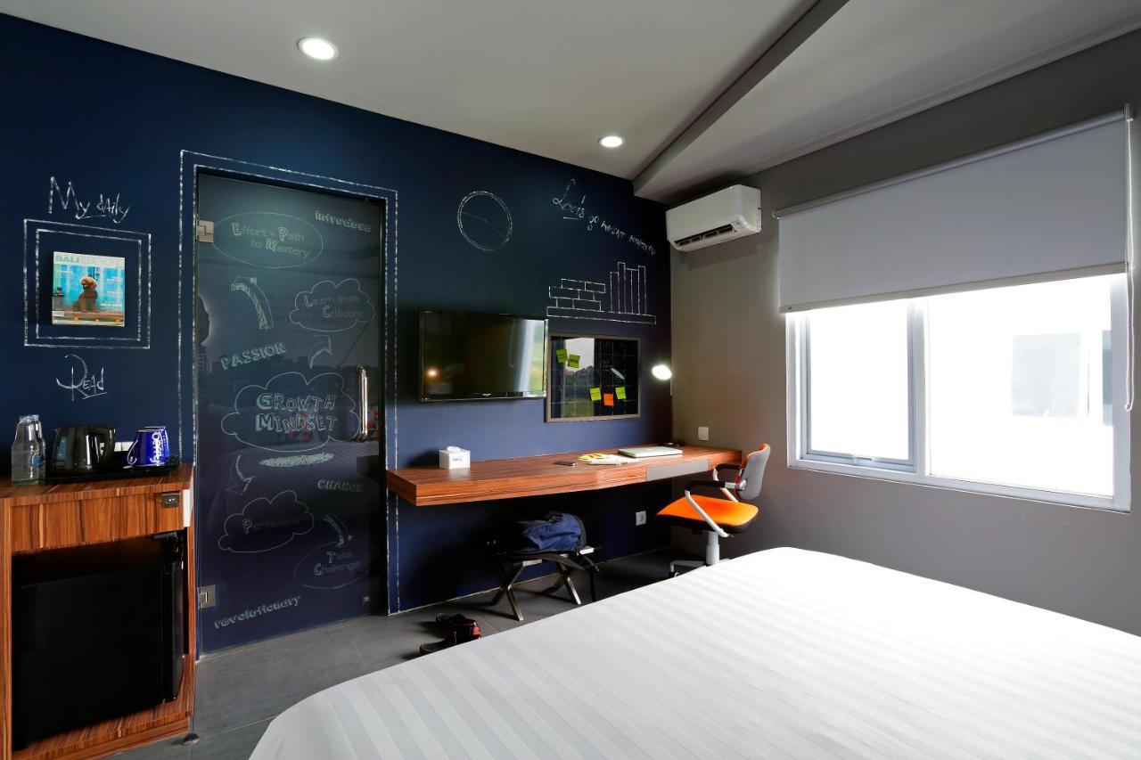Berry Biz Hotel Sunset Road Seminyak Exteriér fotografie