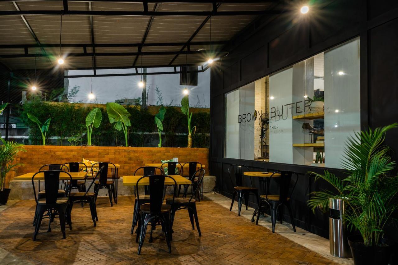 Berry Biz Hotel Sunset Road Seminyak Exteriér fotografie