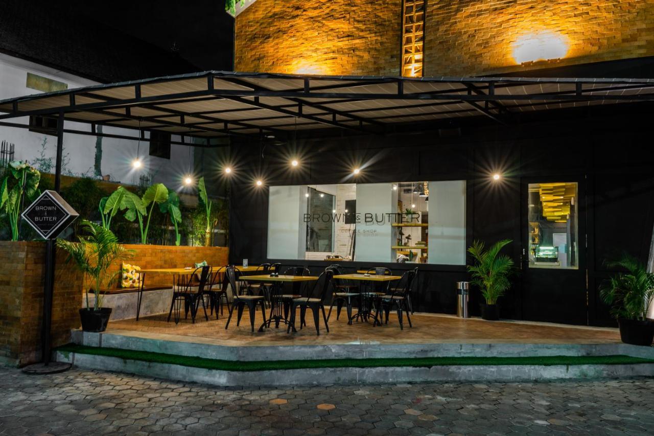 Berry Biz Hotel Sunset Road Seminyak Exteriér fotografie